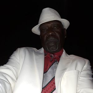 Meet your Posher, Bobby